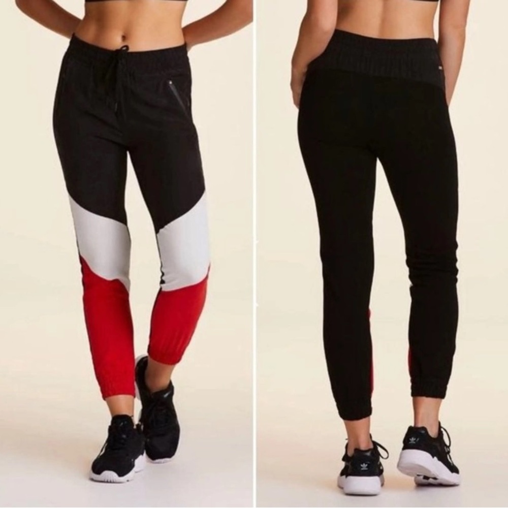 NWT Alala Arcs Black,‎ White, and Red Jogger Size Large
